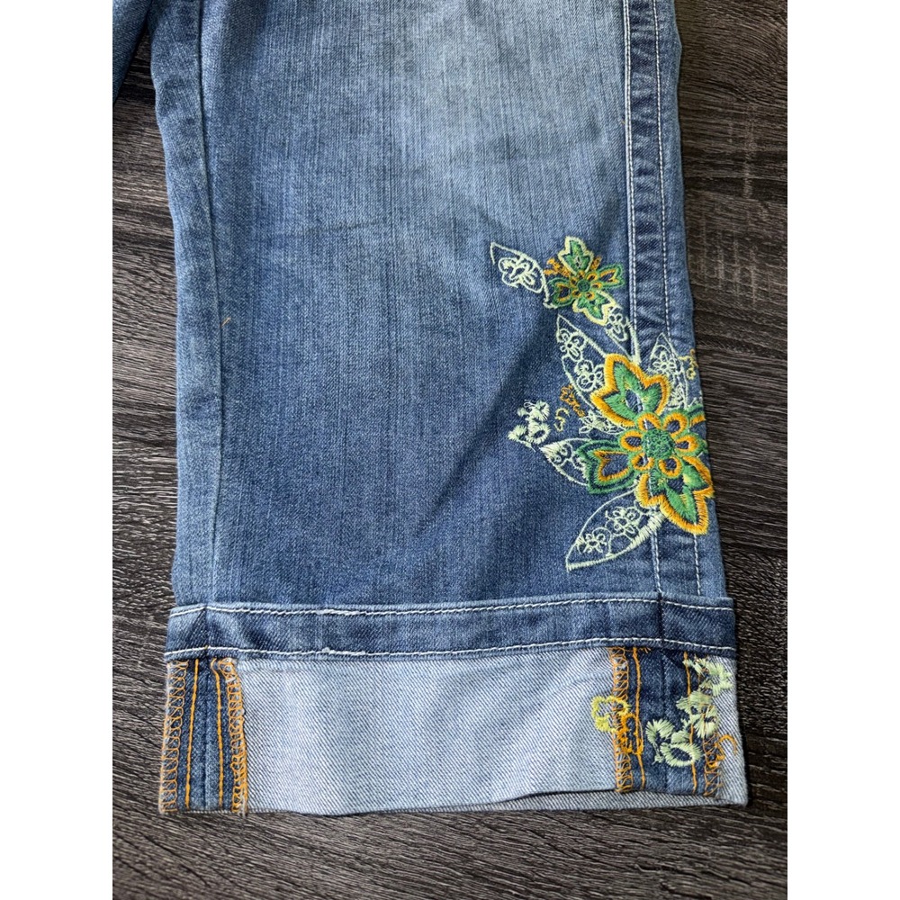 Jeanstar Womens 14W Embroidered Cuffed Floral Capri Jeans Y2K Cottagecore Retro - Picture 7 of 11